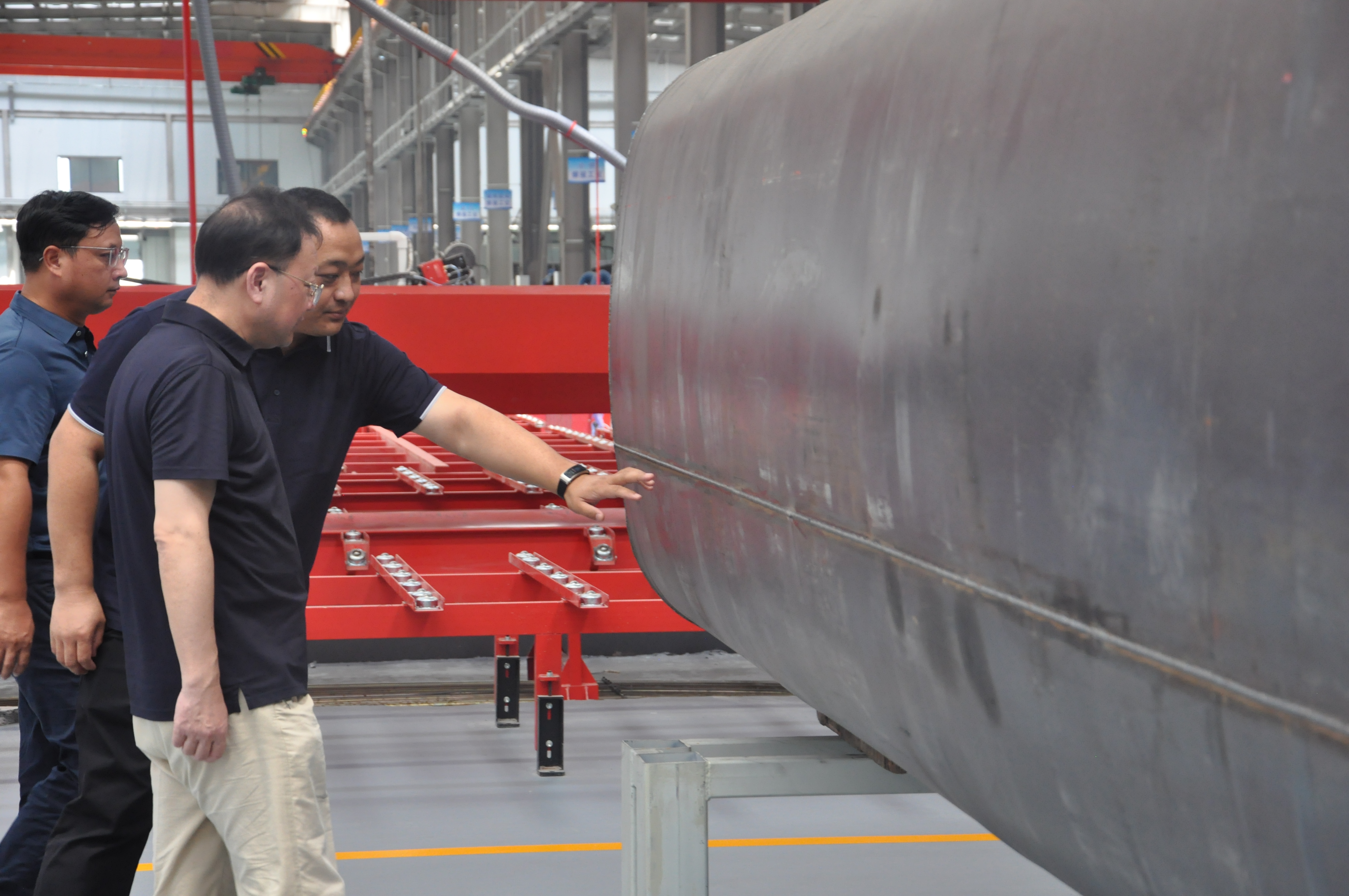 赣锋锂业集团董事长李良彬莅临跃迪集团参观指导